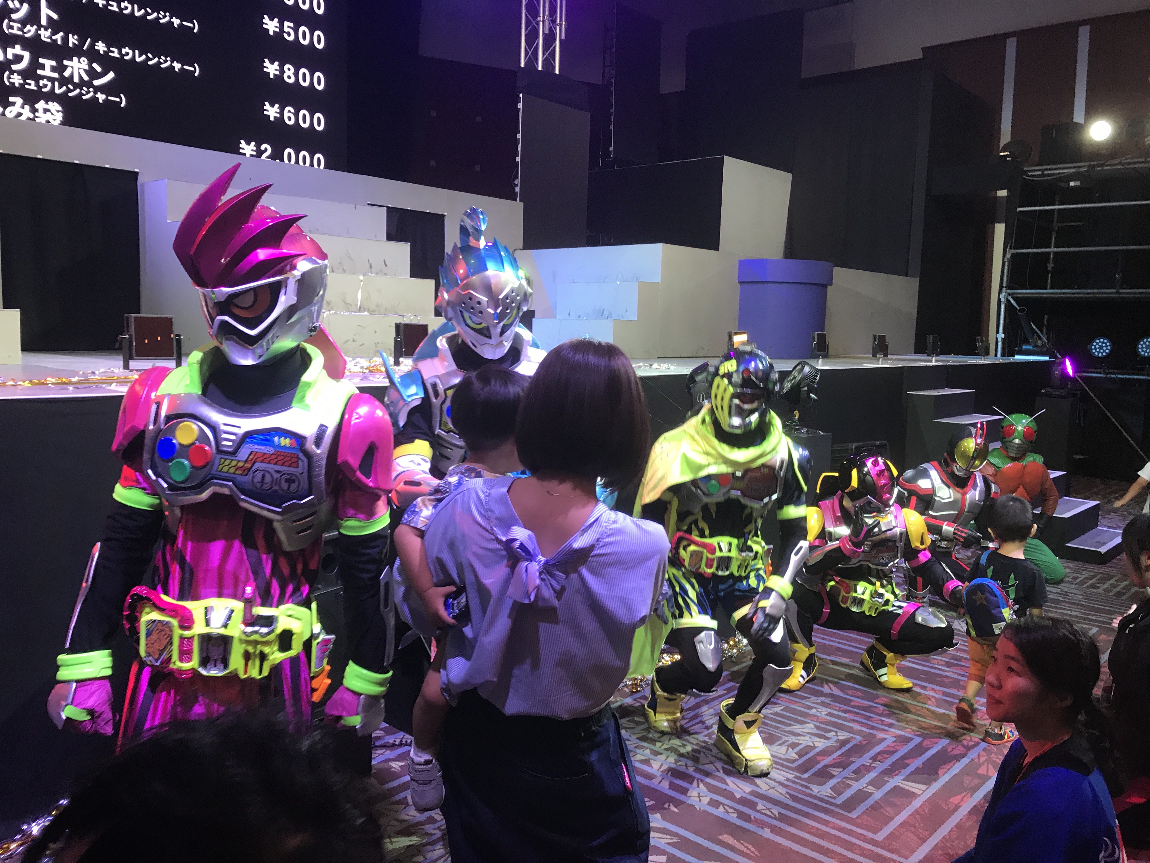 仮面ライダー スーパー戦隊 Wヒーロー夏祭り17 は ２歳５ヶ月の息子と親子で楽しめる最高のイベントでした 子連れパパママを応援する情報チャンネル 新しい東京発見